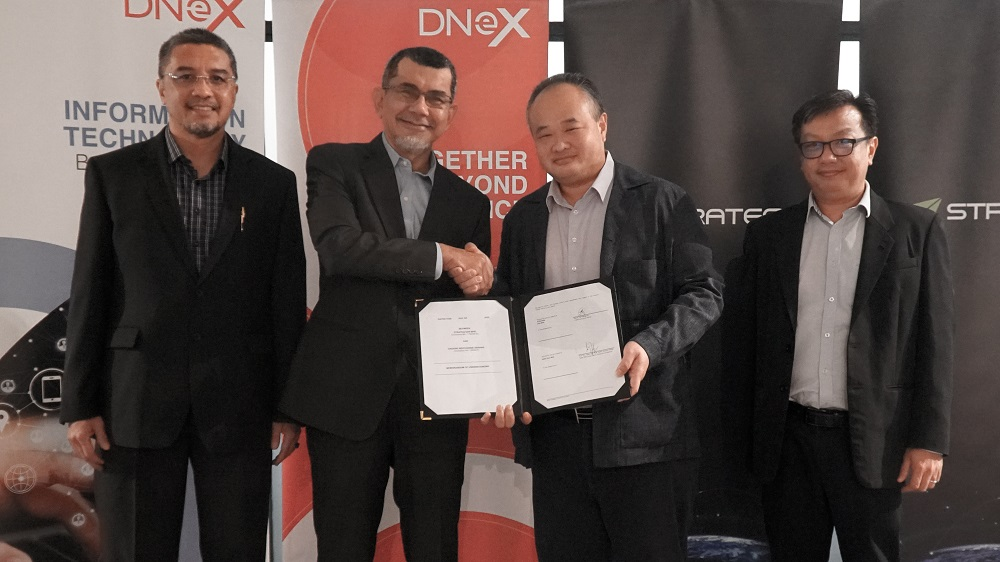 DNEX PARTNERS WITH STRATEQ, DEEPENS CAPABILITIES IN BIG DATA AND ANALYTICS